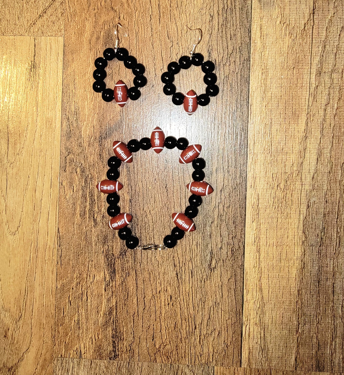 Bracelet and earring sets